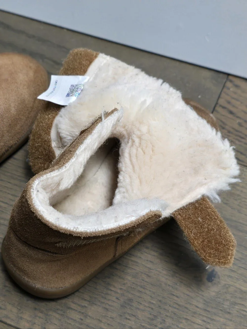 Ugg Keelan II Velcro Fur Lined Boot in Chestnut 10C